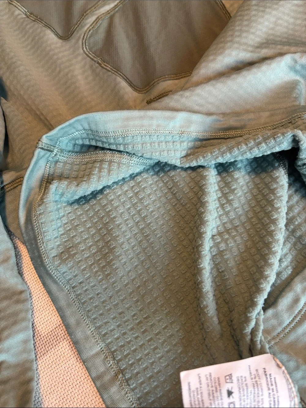 Nike Tech Men’s Thermal Base Layer in Sage Green size medium